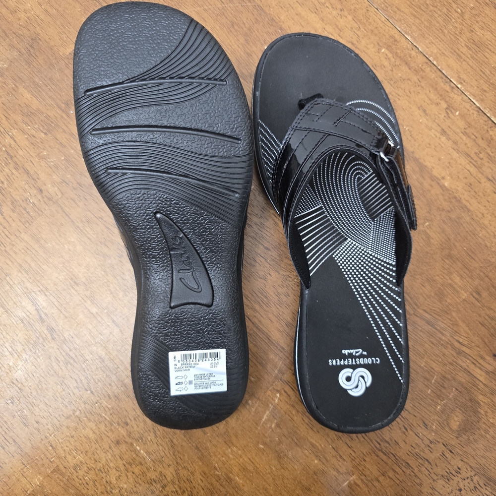 Cloudsteppers by Clarks Black Sandals - Picture 3 of 8